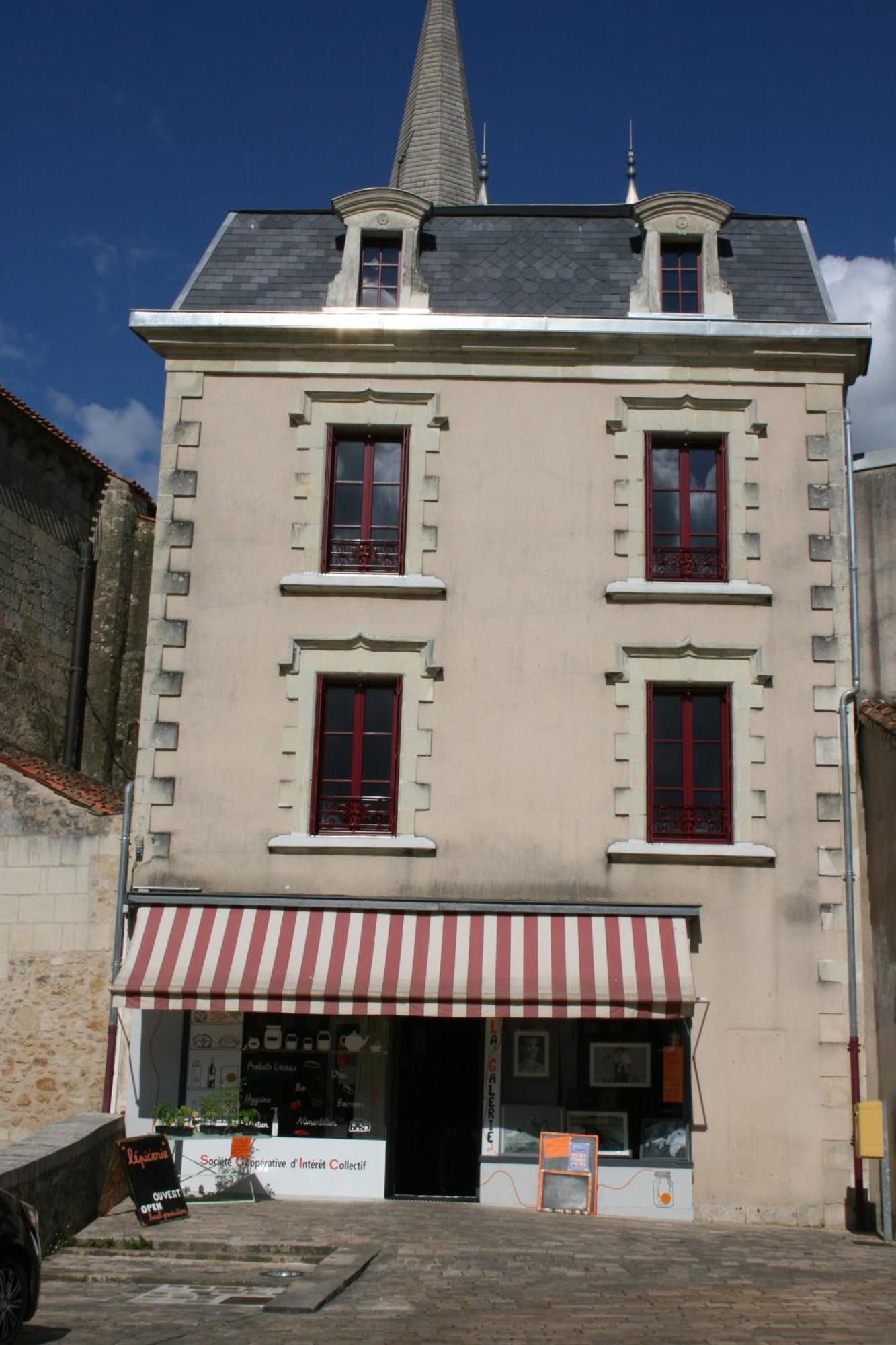 Les Nuits D'Aldearde Apartment Airvault Exterior foto