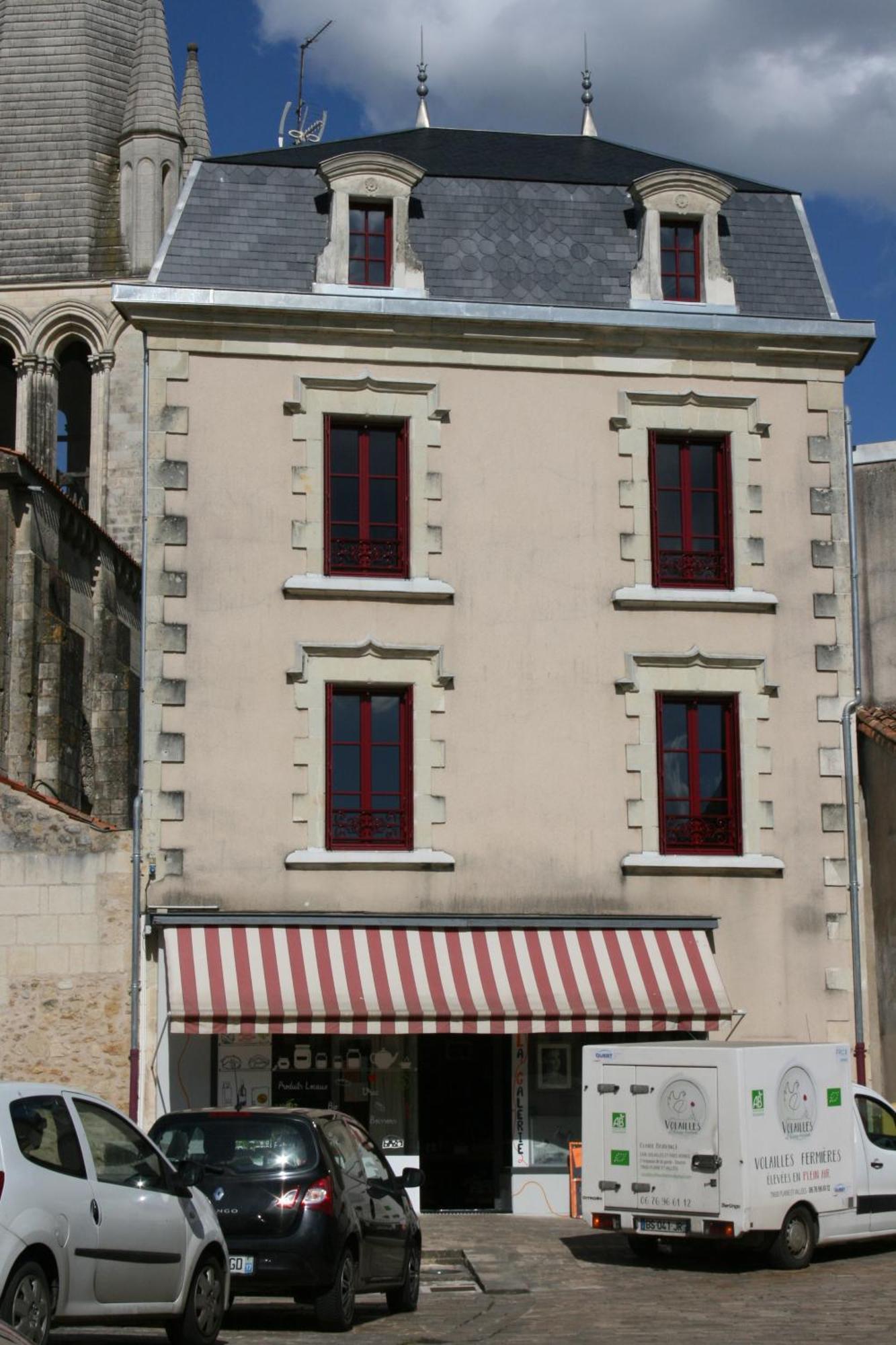 Les Nuits D'Aldearde Apartment Airvault Exterior foto